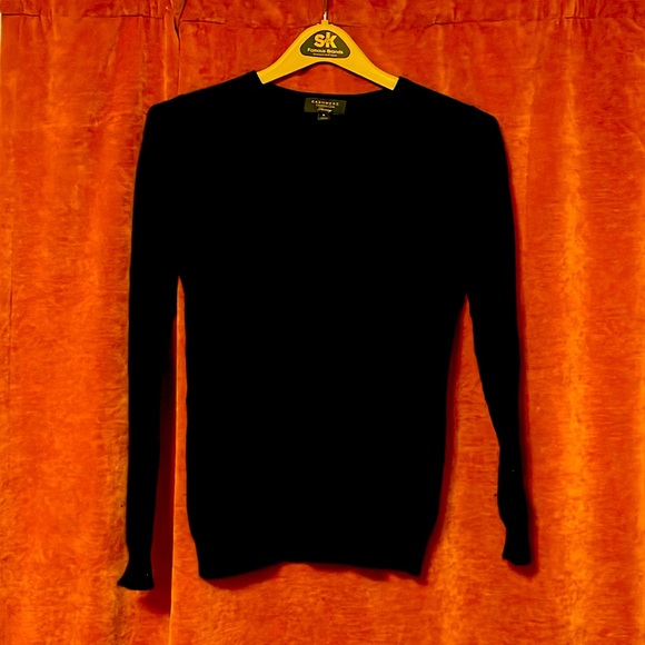 100% Cashmere Charter Club Black Crew Neck Sweater - Picture 1 of 5